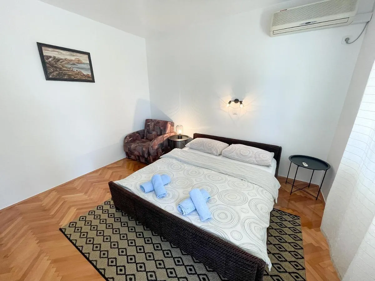 Apartmani Talia 크리크베니카 아파트